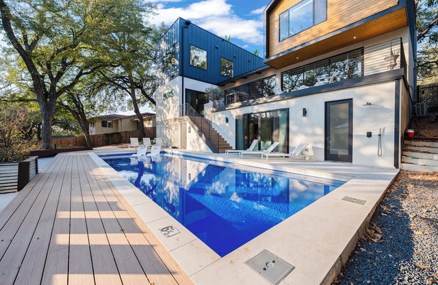Modern Oasis w/Pool, Hot Tub, Rooftop Deck & Home Theater | Mariposa Retreat
