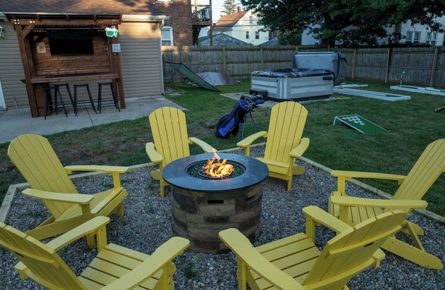 The 19th Hole in Birdietown-4BD/3Bath-mini golf