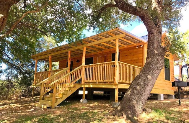 Spacious Texas Hill Country Cabin Ideal for Weekend Getaways from Austin