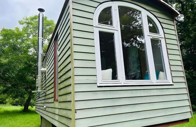 Tiny Home 'Bauwagen' with Shared Terrace and Shared Garden