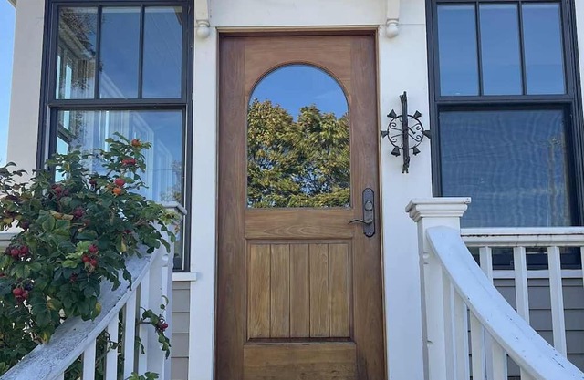 Spacious Enchanting 5-bedroom Inn located in the heart of Grand Marais