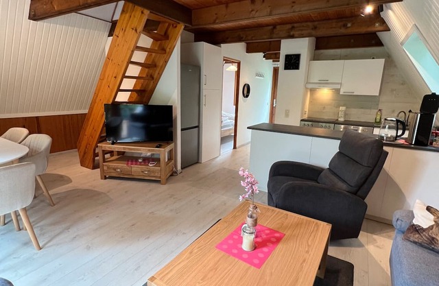 Holiday Home 'Twistesee 2' – Renovated, Modern Comfort for Up to 6 Guests
