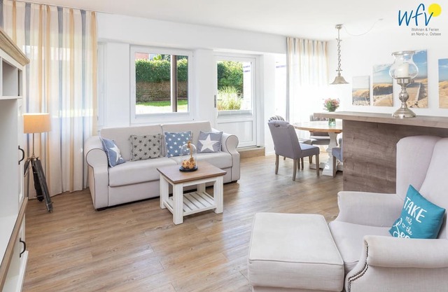 Comfortable vacation apartment with garden and modern furnishings on Juist