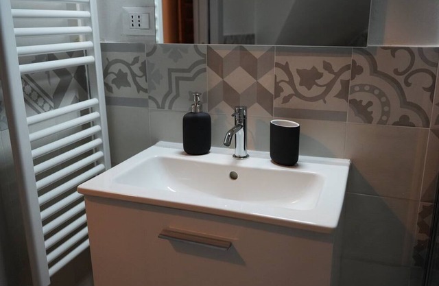 The tower room rentals monte san giusto The city of smiles