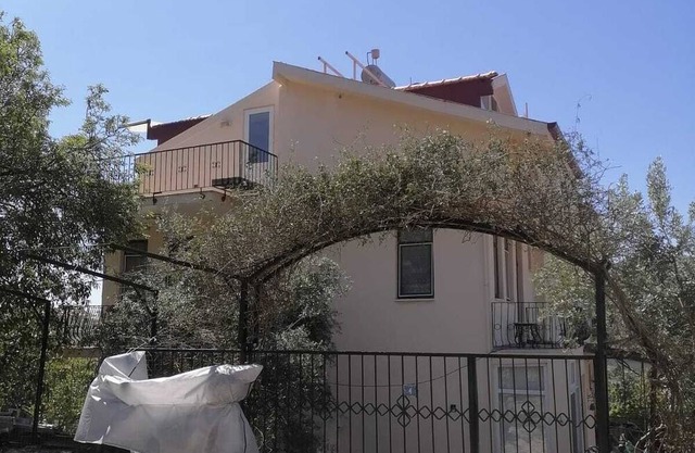 the tulip houses - 3 bedroom apartment