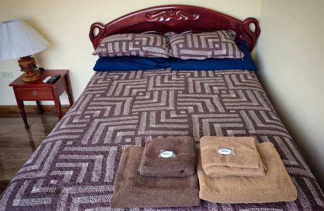 Walk Everywhere from This Cozy Historic Flat