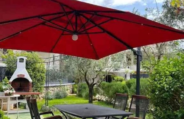 Holiday apartment with air conditioning